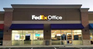 shipping hours for fedex